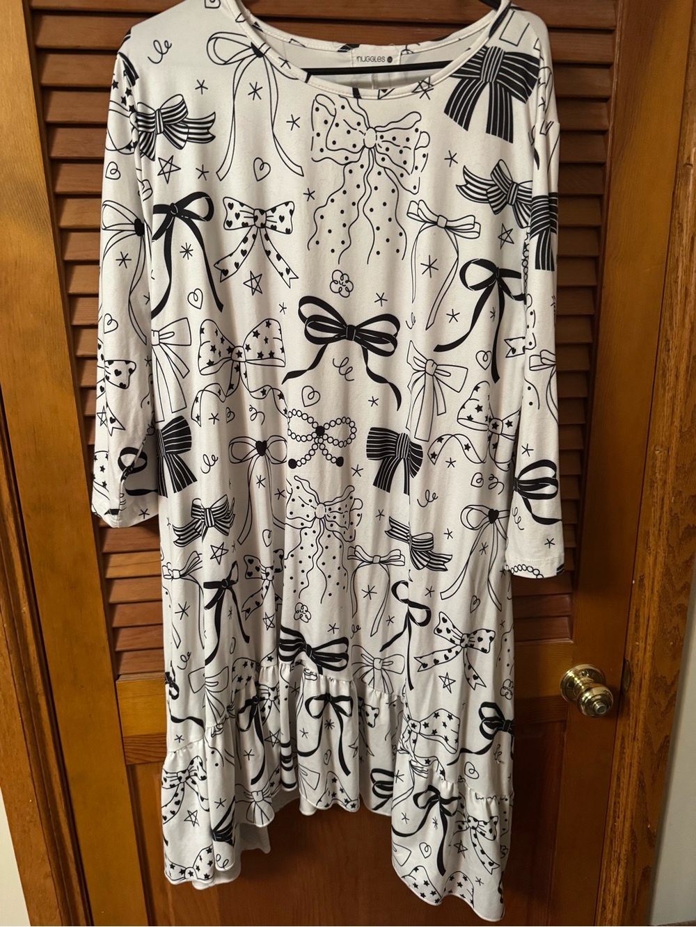 Black and White Bow-Print Tunic Top by Nuggles